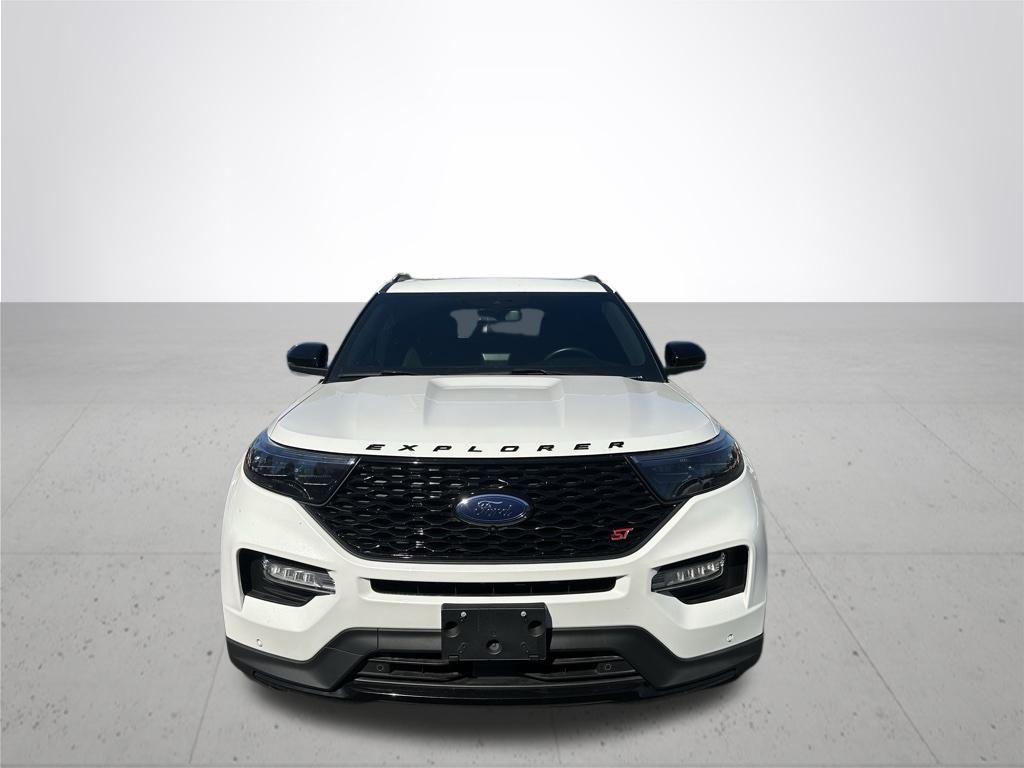 2023 Ford Explorer ST photo 3
