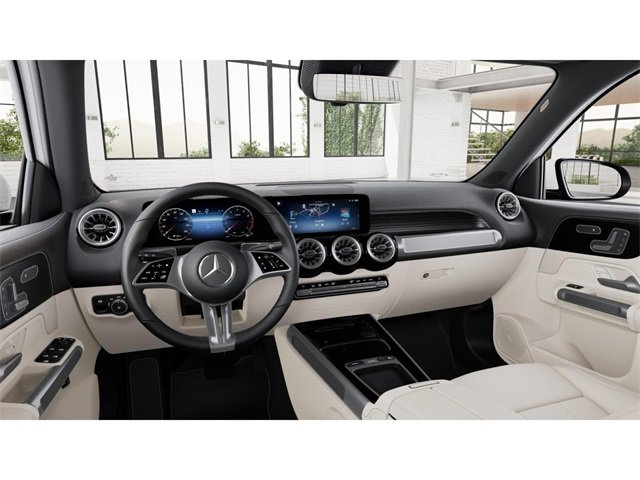 2026 Mercedes Benz GLB 250 4MATIC photo 3