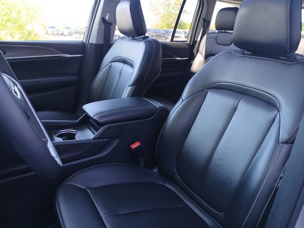 2023 Jeep Cherokee 4xe photo 20