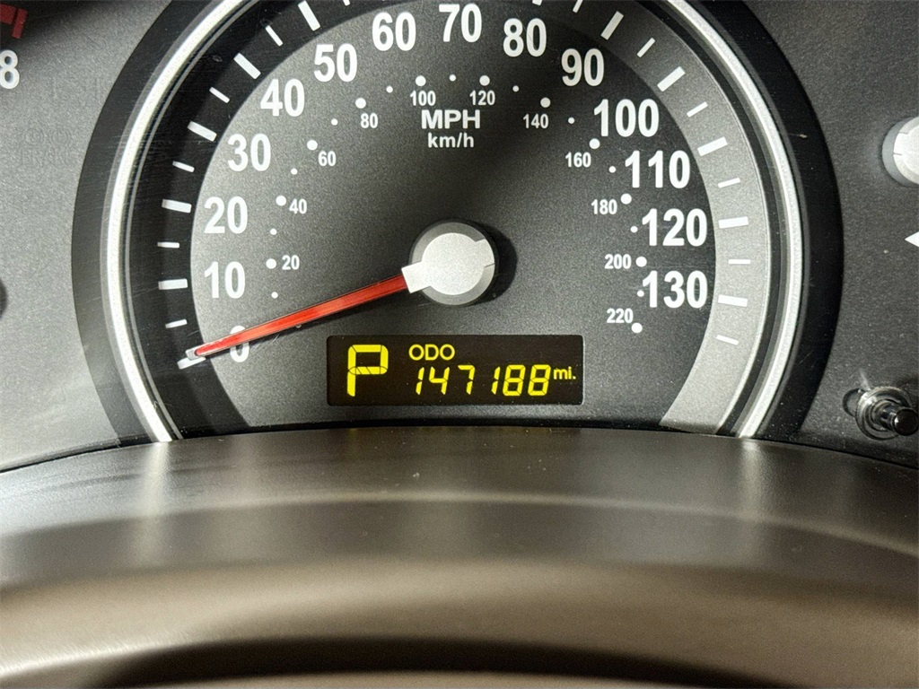 2012 Kia Sedona LX photo 22