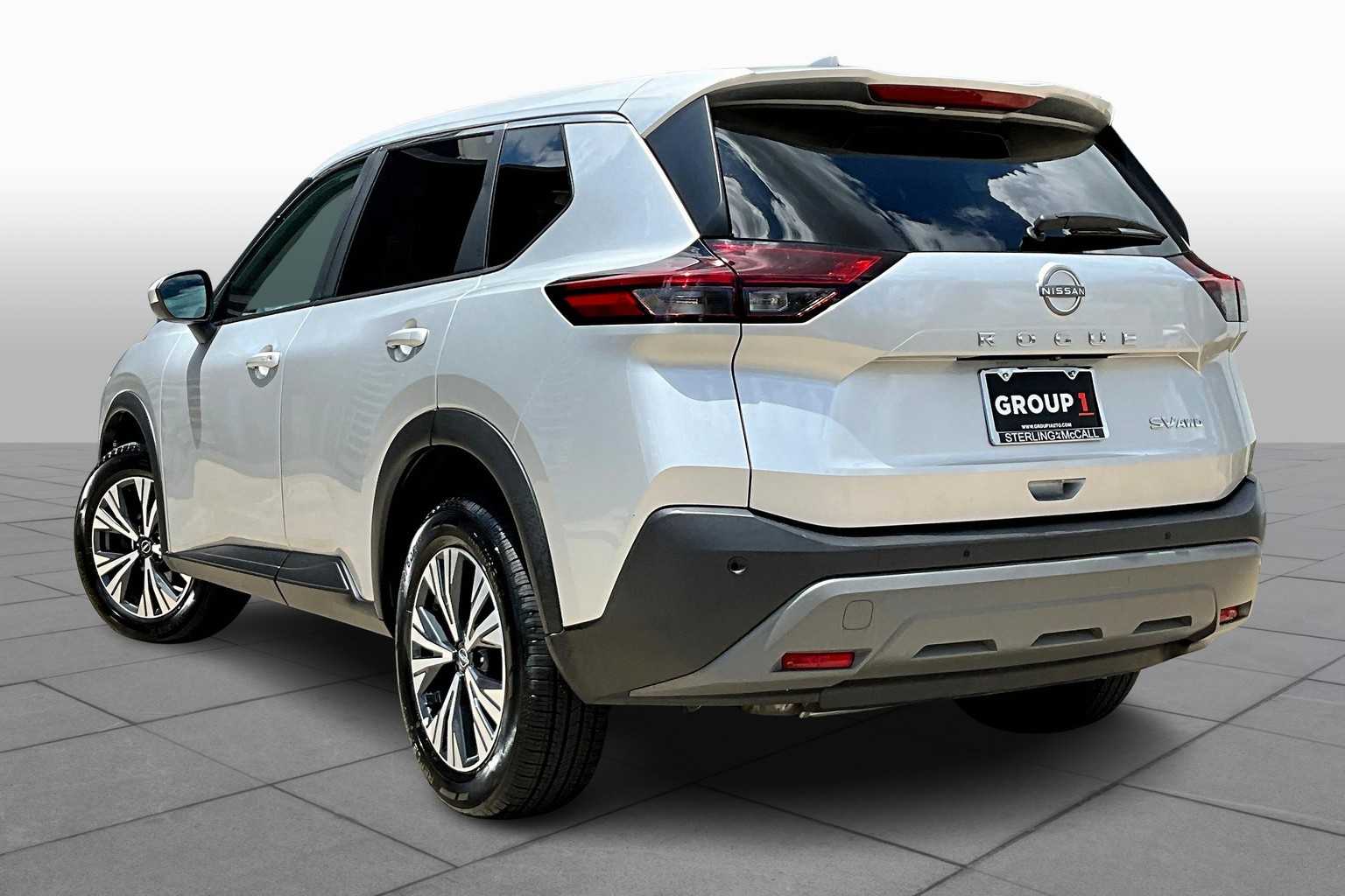 2023 Nissan Rogue SV photo 10