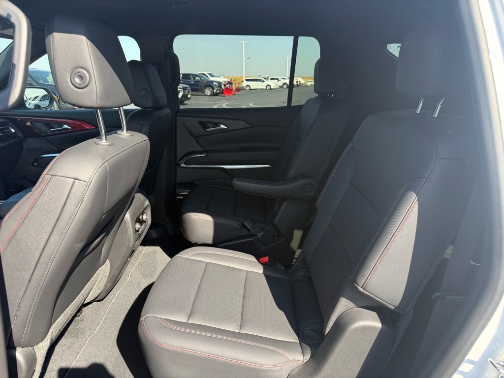 2024 Chevrolet Traverse Z71 photo 10