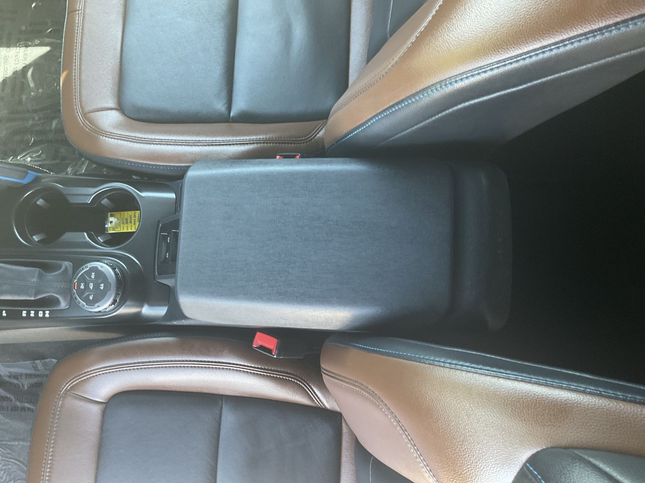 2023 Ford Bronco Base photo 19