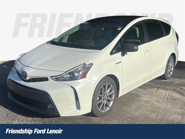 2015 Toyota Prius v Five