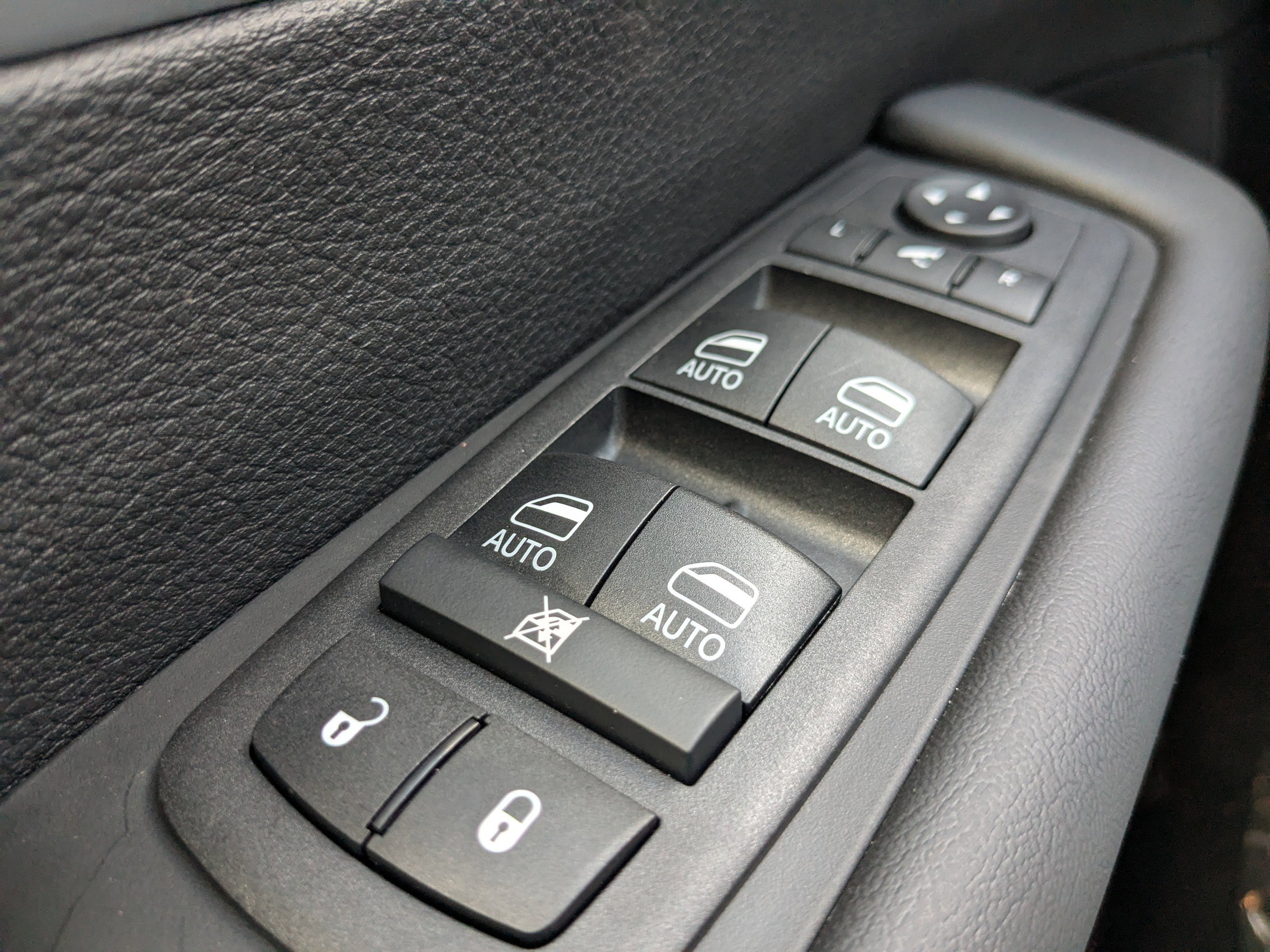 2025 Chrysler Pacifica Limited photo 21