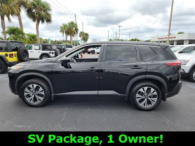 2022 Nissan Rogue SV photo 4