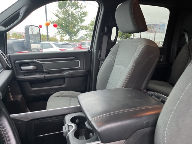 2022 Ram 3500 Big Horn photo 10
