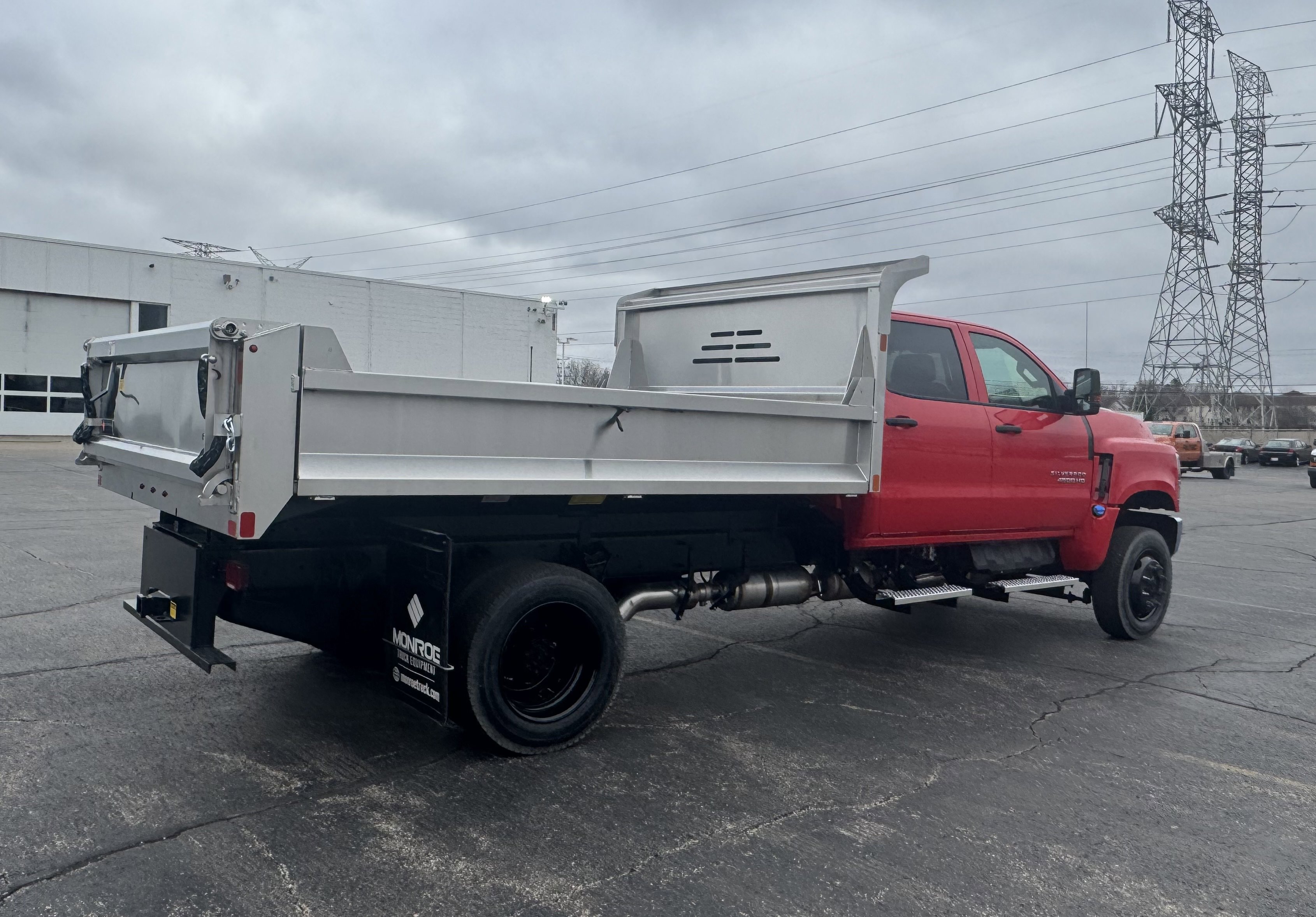 2024 Chevrolet Silverado 4500HD Work Truck photo 2