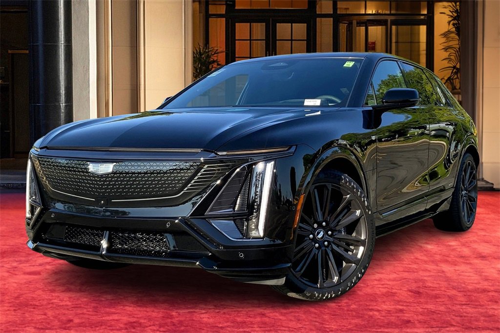 2026 Cadillac LYRIQ V's photo