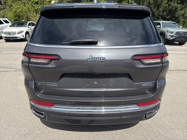 2022 Jeep Grand Cherokee Overland photo 4