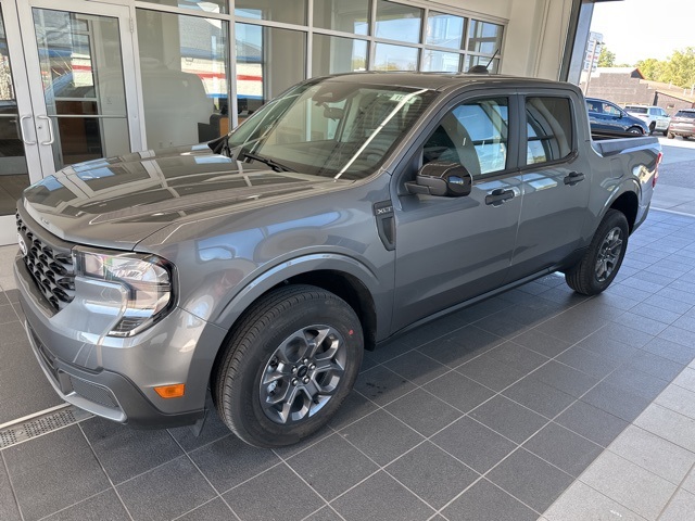 2025 Ford Maverick XLT photo 3
