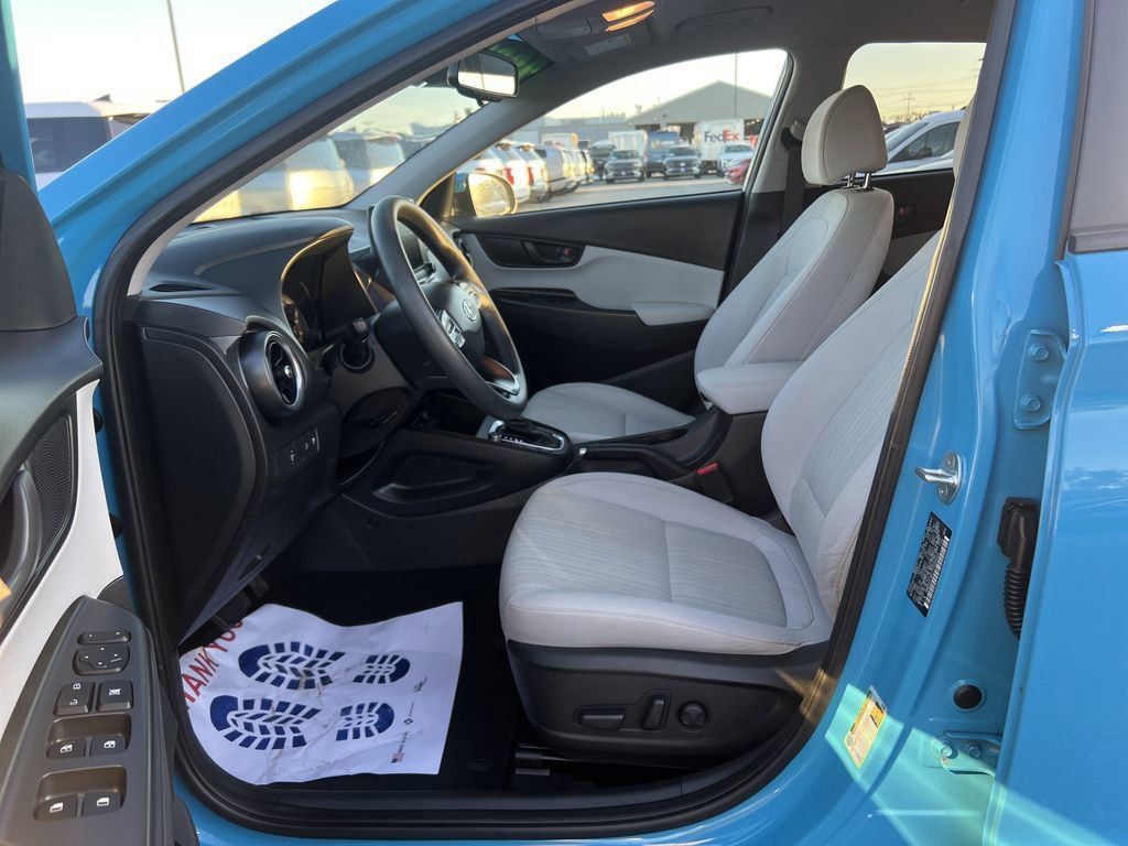 2023 Hyundai Kona SEL photo 10
