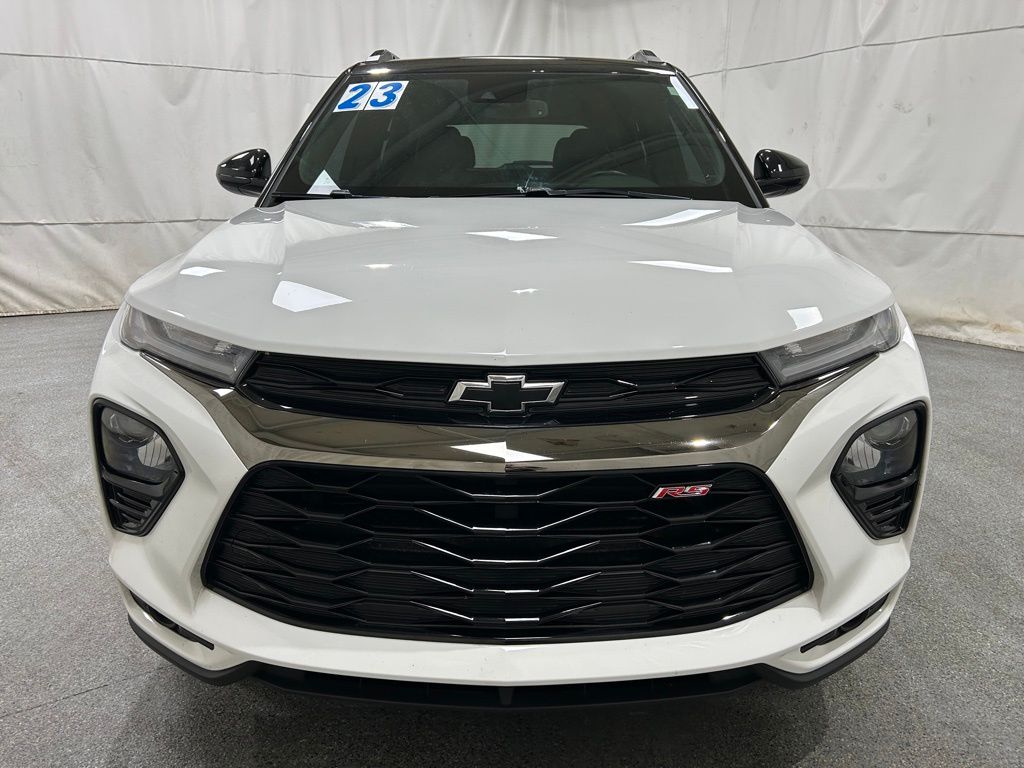 2023 Chevrolet Trailblazer RS photo 2