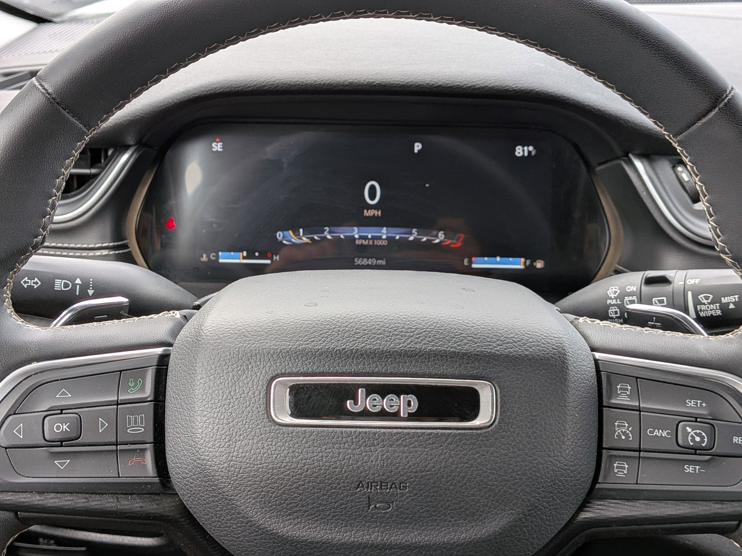 2023 Jeep Grand Cherokee Laredo photo 13