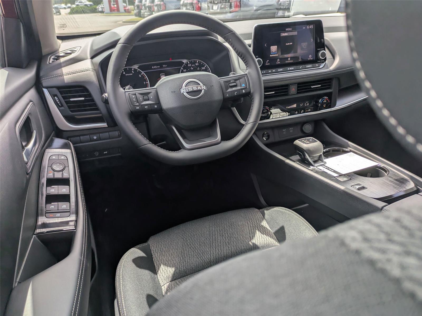 2026 Nissan Rogue SV photo 21