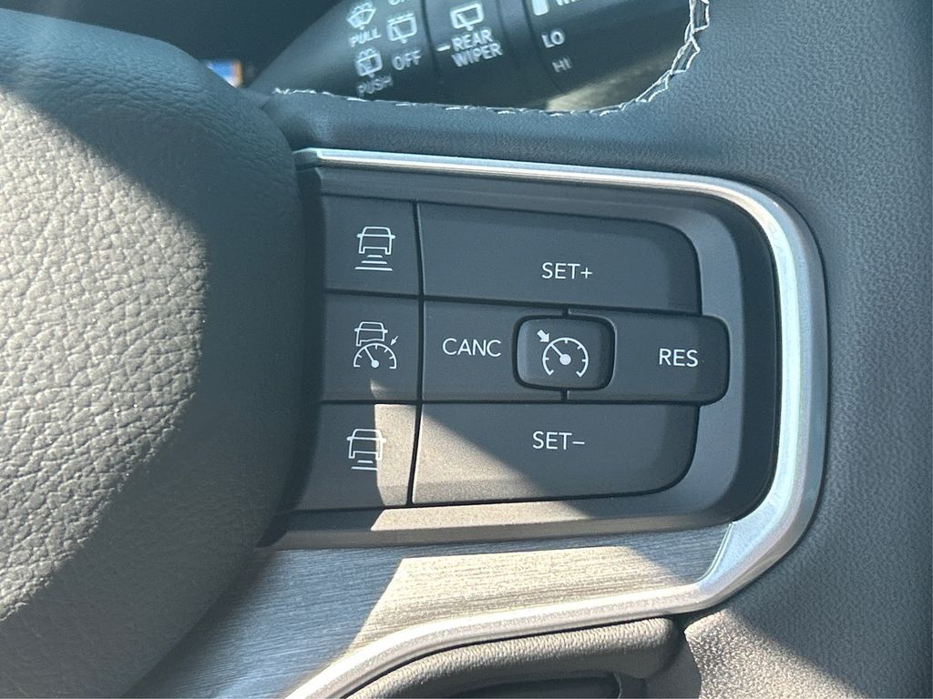 2025 Jeep Wagoneer Series III photo 29