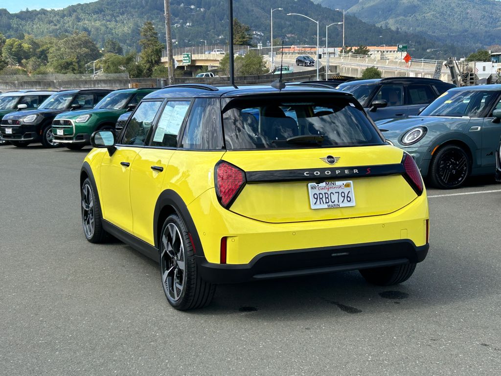 2025 Mini Countryman S ALL4 photo 3