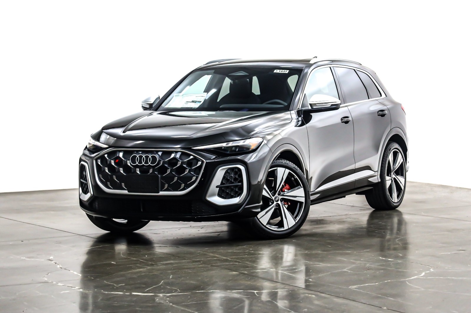 2025 Audi New SQ5 Prestige's photo