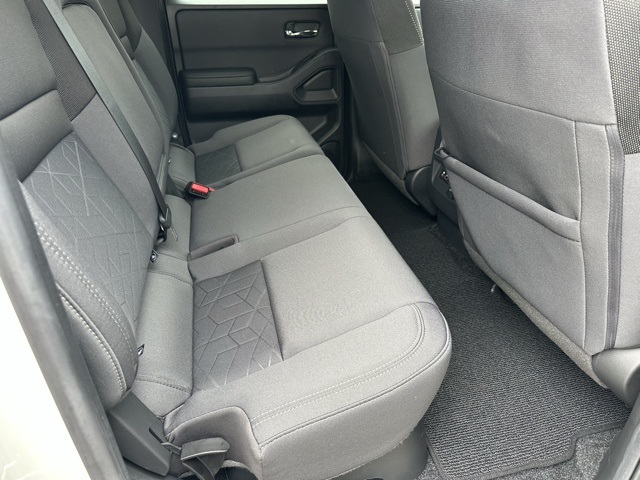 2025 Nissan Frontier Crew Cab SV photo 25