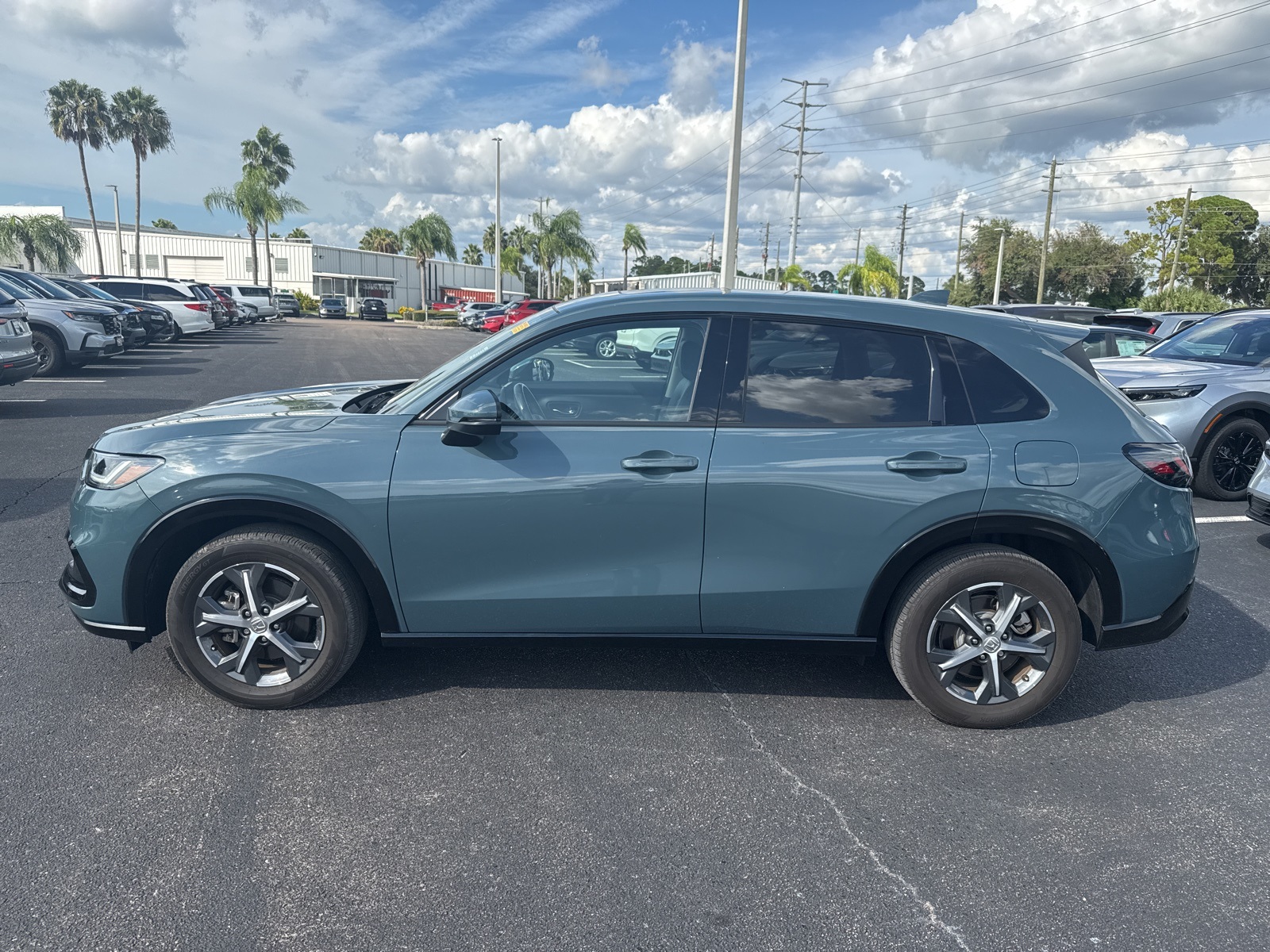 2024 Honda HR-V EX-L photo 4
