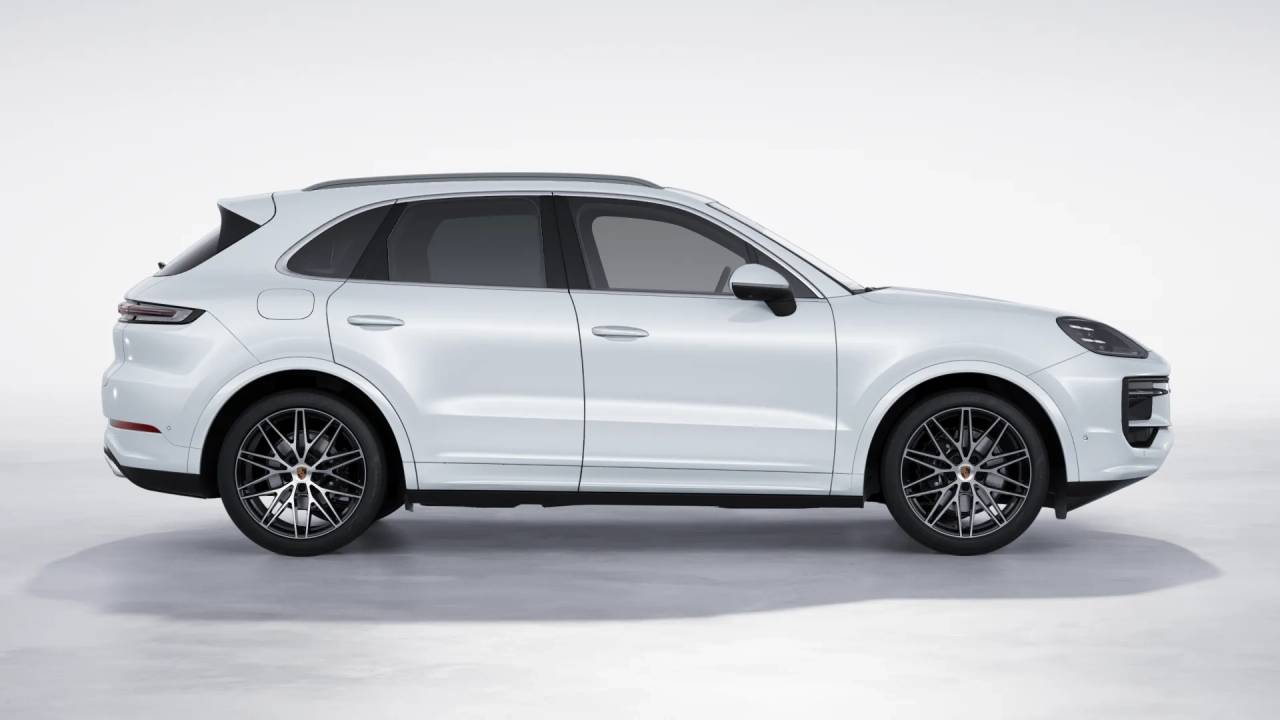 2026 Porsche Cayenne photo 7