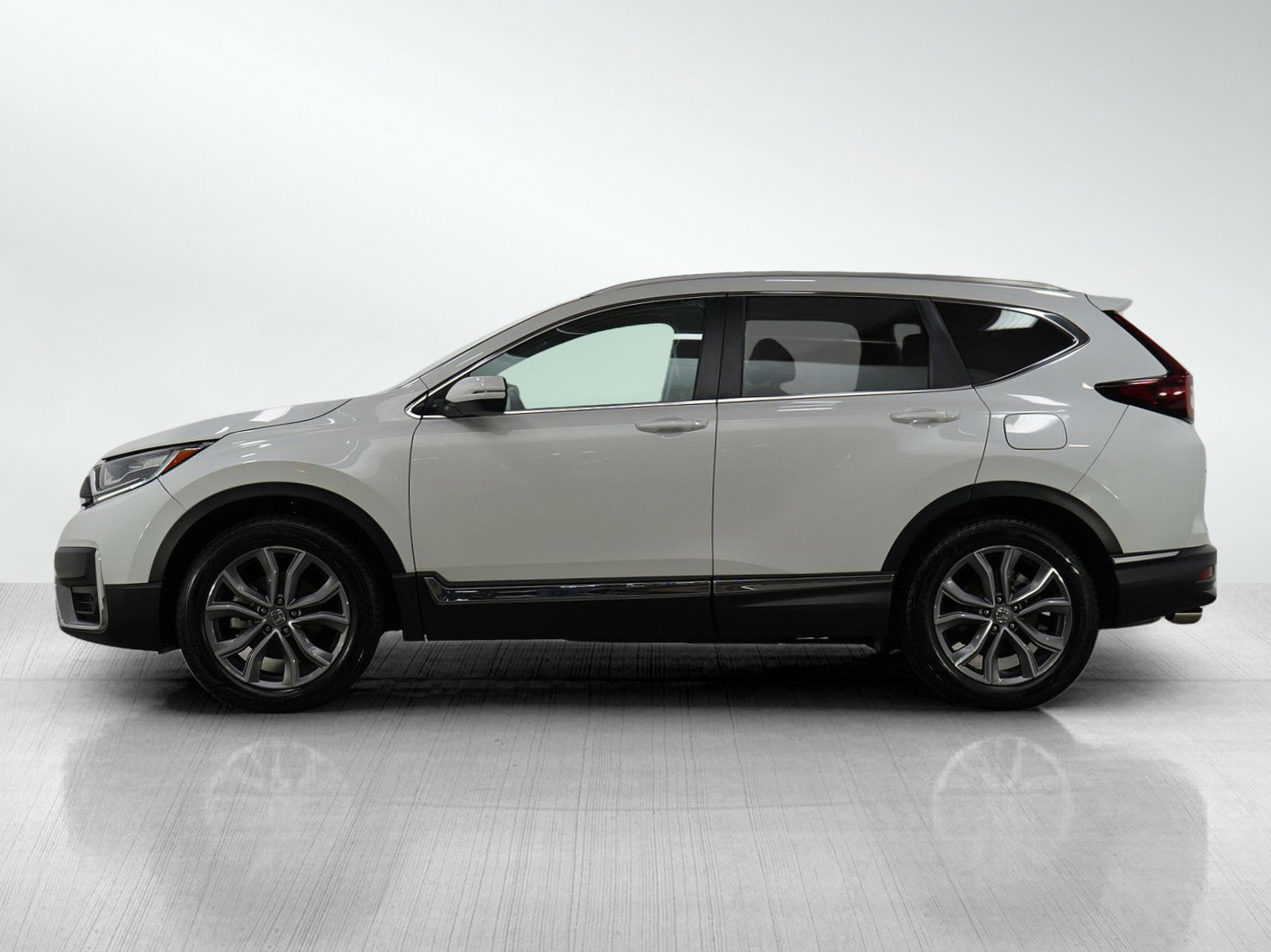 Used 2020 Honda CR-V Touring with VIN 2HKRW2H96LH618712 for sale in Burnsville, Minnesota