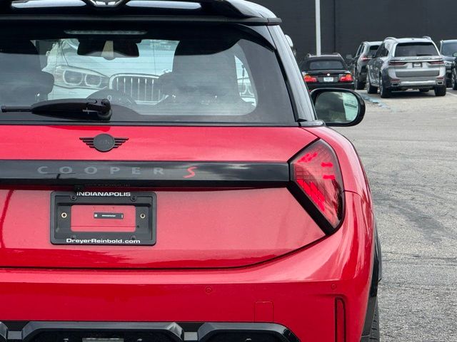 2026 Mini Cooper 2 Door Hardtop Iconic photo 6