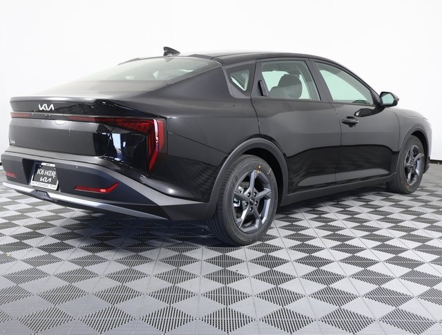 2025 Kia K4 LXS photo 4