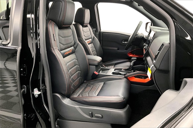 2025 Nissan Frontier PRO-4X photo 36