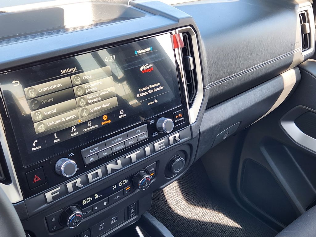 2025 Nissan Frontier Crew Cab SV photo 21