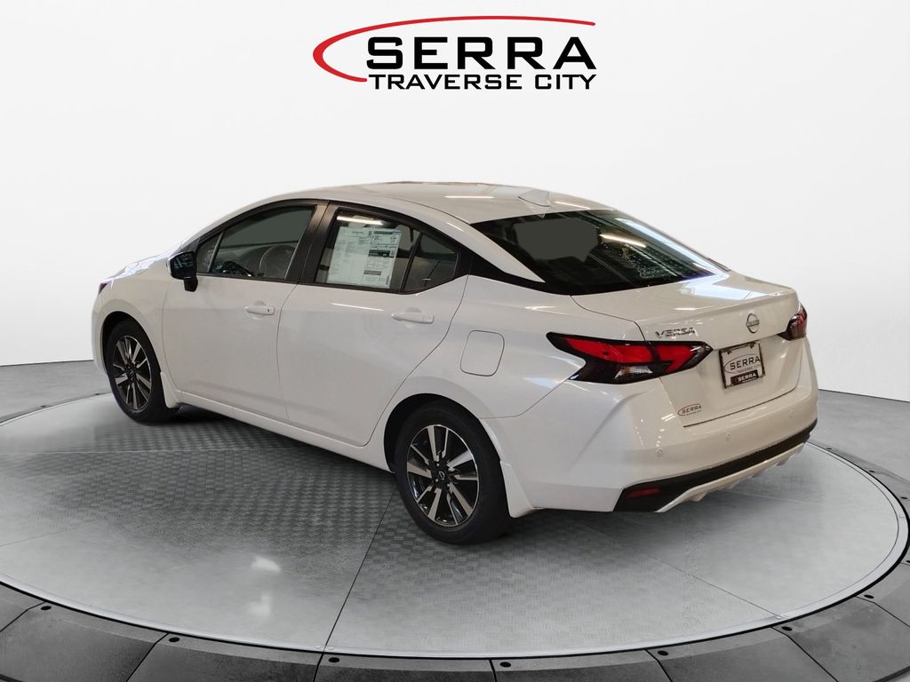 2025 Nissan Versa 1.6 SV photo 3