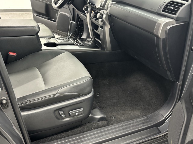 2024 Toyota 4Runner SR5 Premium photo 31