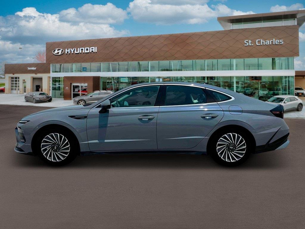 2025 Hyundai Sonata Hybrid Limited photo 3