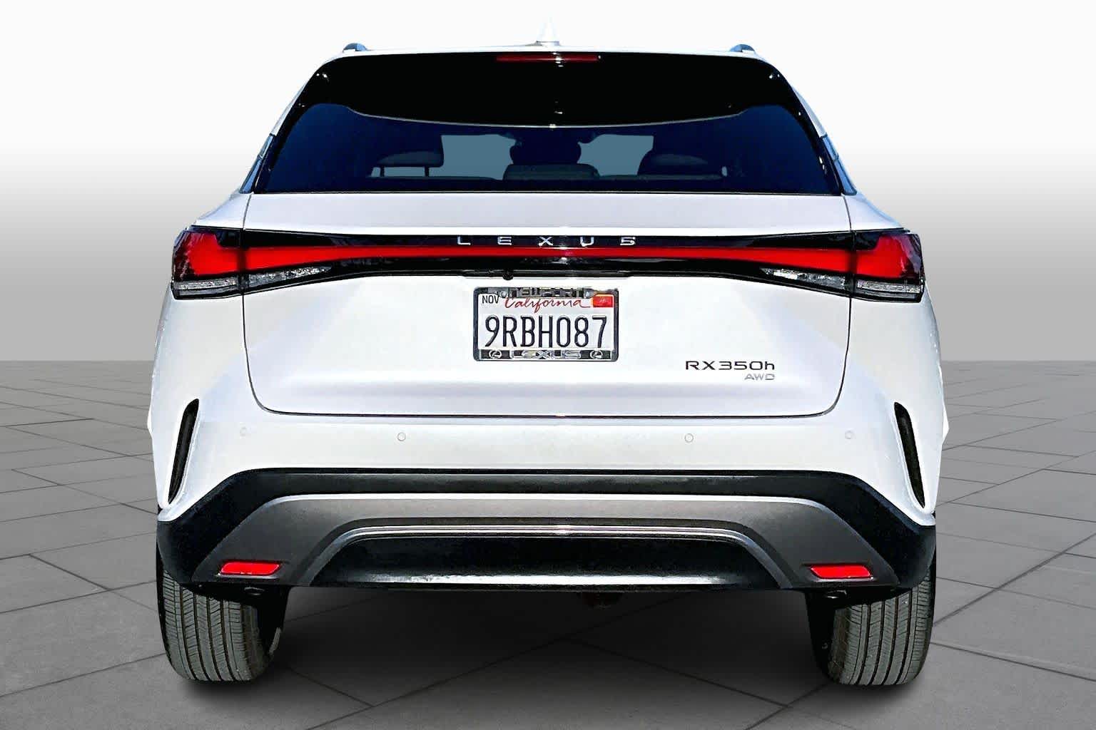 2024 Lexus RX Premium photo 4
