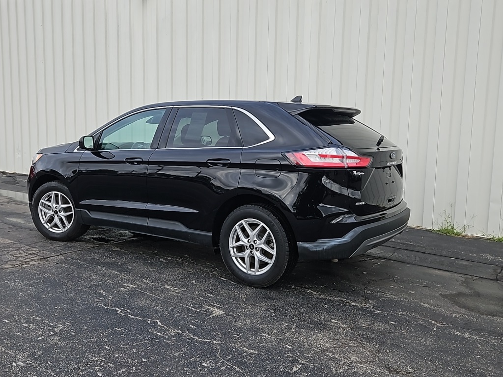 2024 Ford Edge Titanium photo 4
