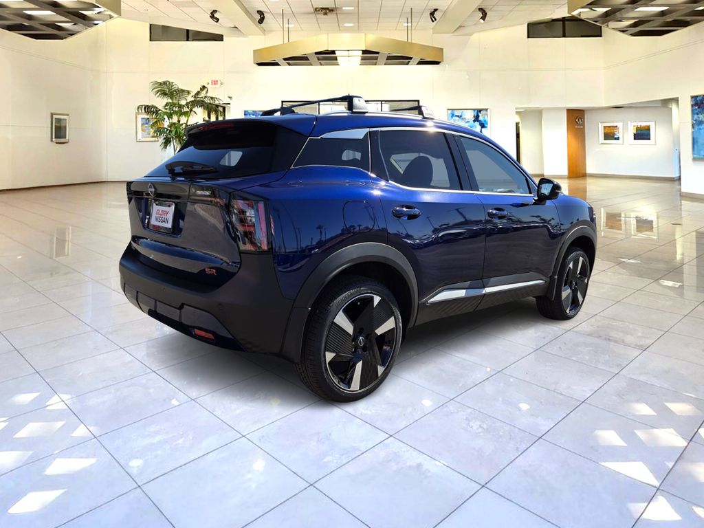 2026 Nissan Kicks SR photo 4