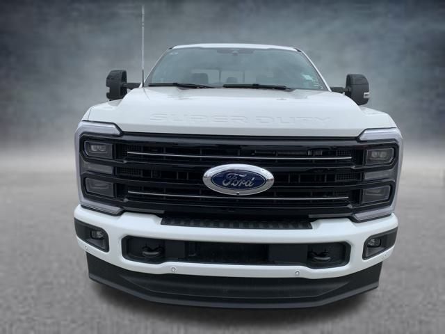 2025 Ford F-250 Platinum photo 2
