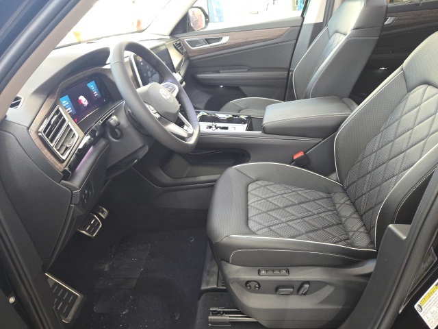 2025 Volkswagen Atlas SEL Premium R-Line photo 12