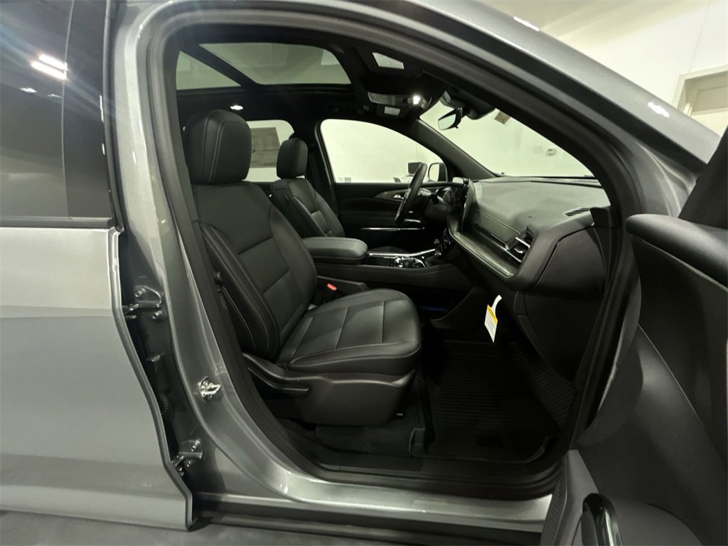 2026 Chevrolet Traverse photo 26