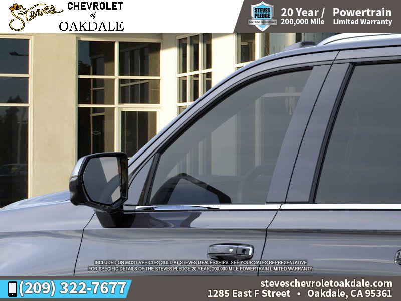 2025 Chevrolet Suburban Premier photo 8