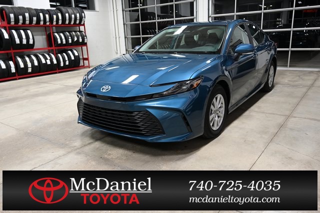 2026 Toyota Camry LE's photo