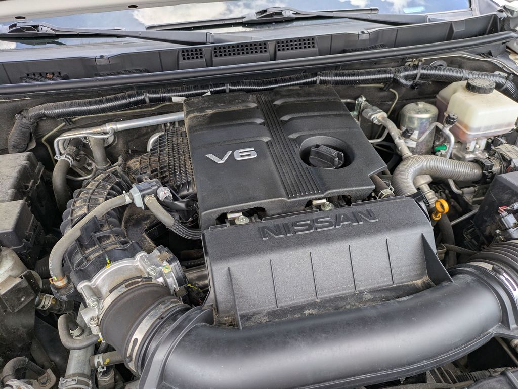 2022 Nissan Frontier SV photo 10