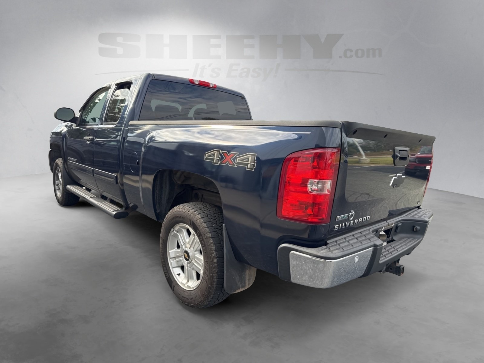 2012 Chevrolet Silverado 1500 LT photo 3