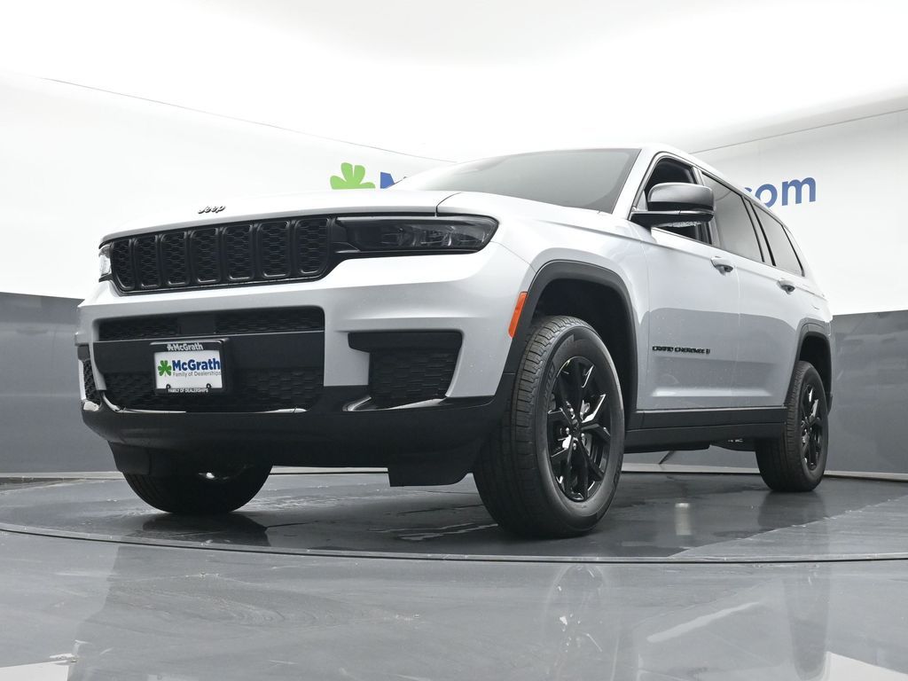 2025 Jeep Grand Cherokee Altitude X photo 4