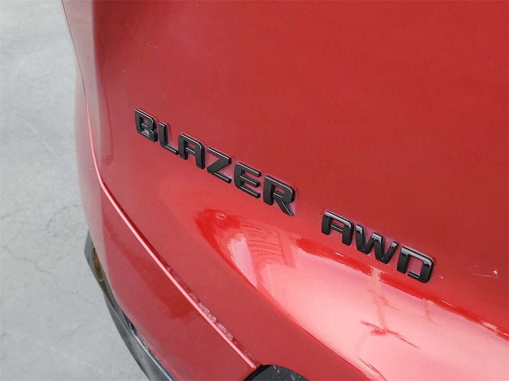 2022 Chevrolet Blazer RS photo 4