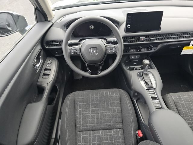 2026 Honda HR-V LX photo 9