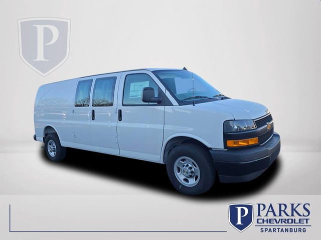 2025 Chevrolet Express Cargo Work Van's photo