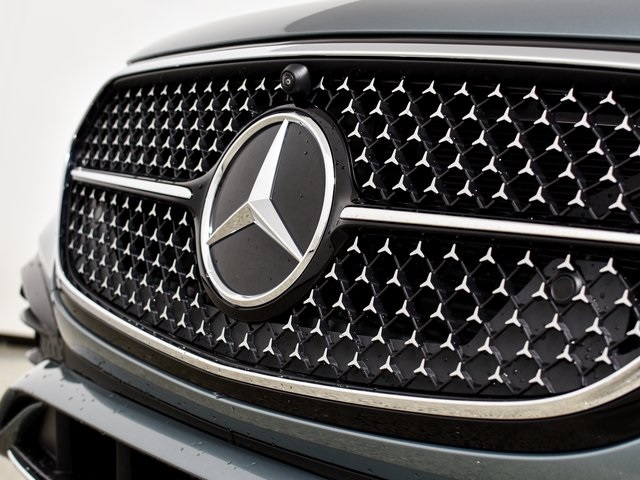 2026 Mercedes Benz E 350 4MATIC Sedan photo 4