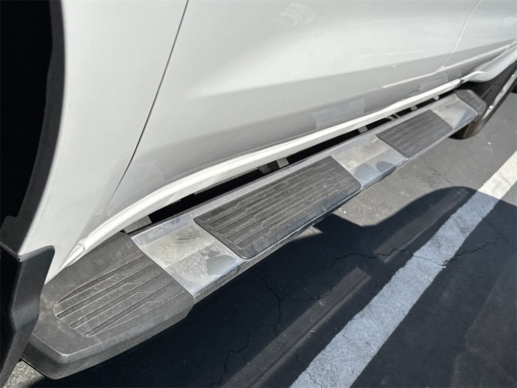 2024 Chevrolet Silverado 1500 LT photo 3