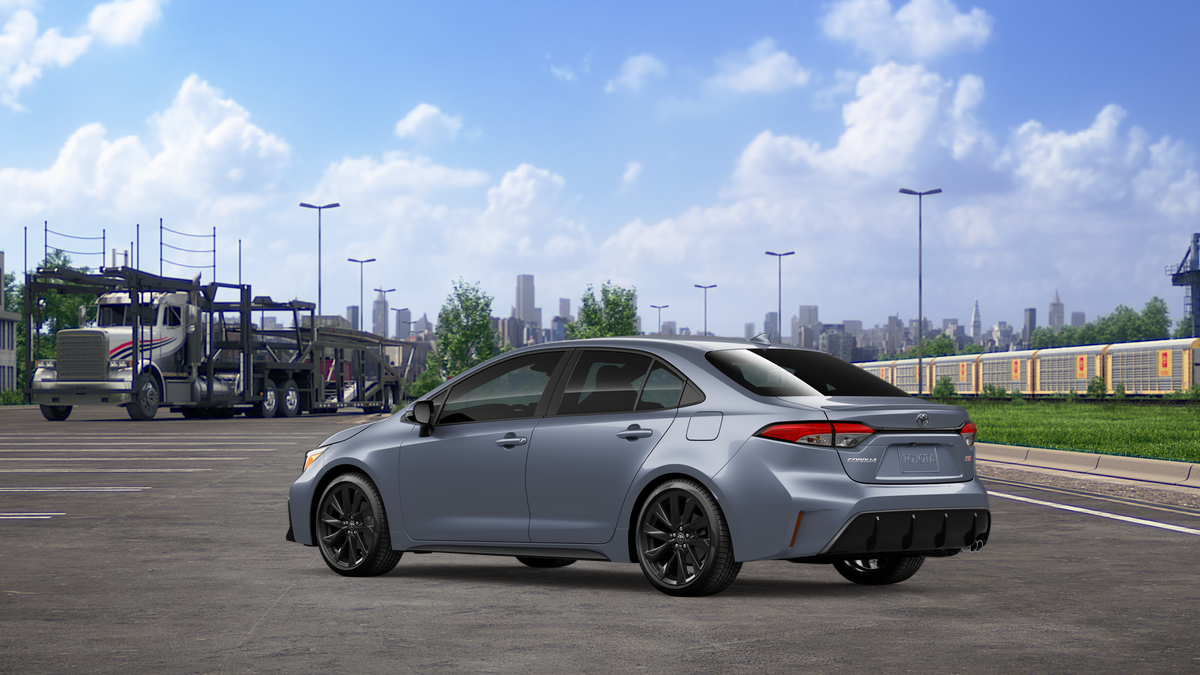 2026 Toyota Corolla SE photo 4